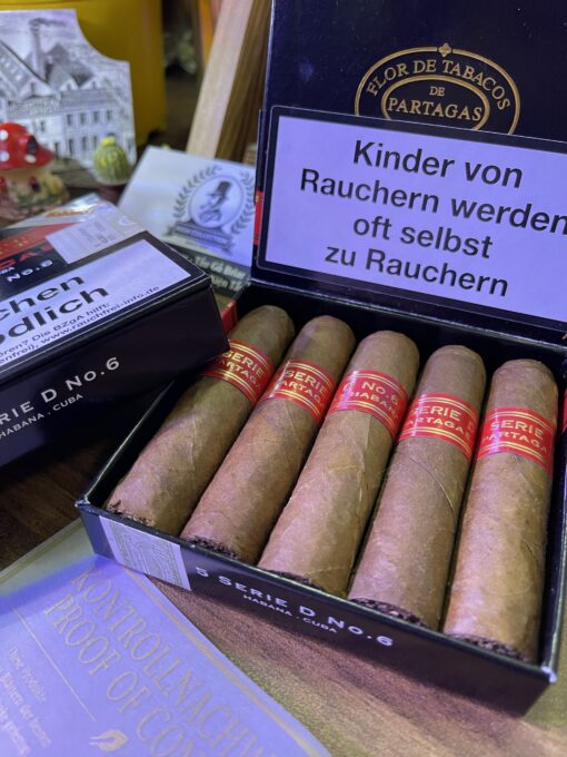 Cigar Partagas 5 Serie D No.6 Đức