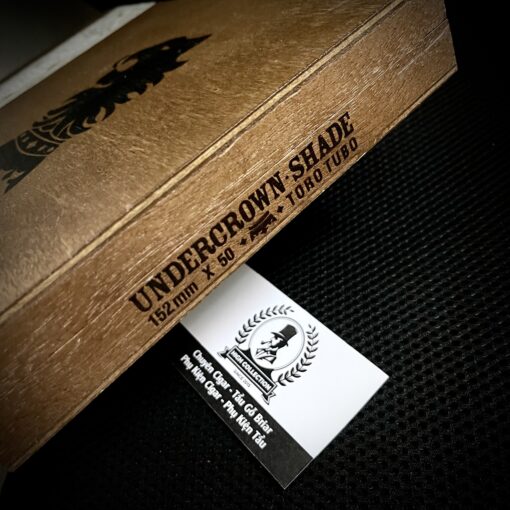 Cigar Undercrown Shade Toro Tubos
