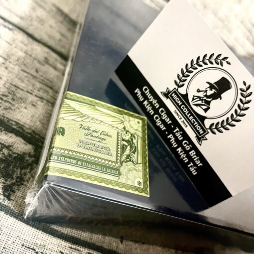 Cigar E.P. Carrillo Pledge Prequel