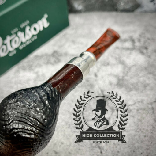 Tẩu Briar Peterson Newgrange Spigot Shape X105