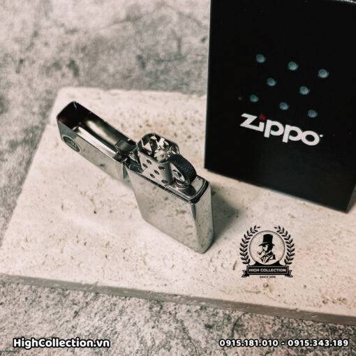 Zippo 1645 J22 Trơn Bạc