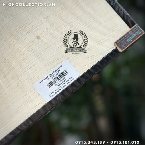 Cigar H.Upmann Anejados 5 Anos Box Pressed Churchill